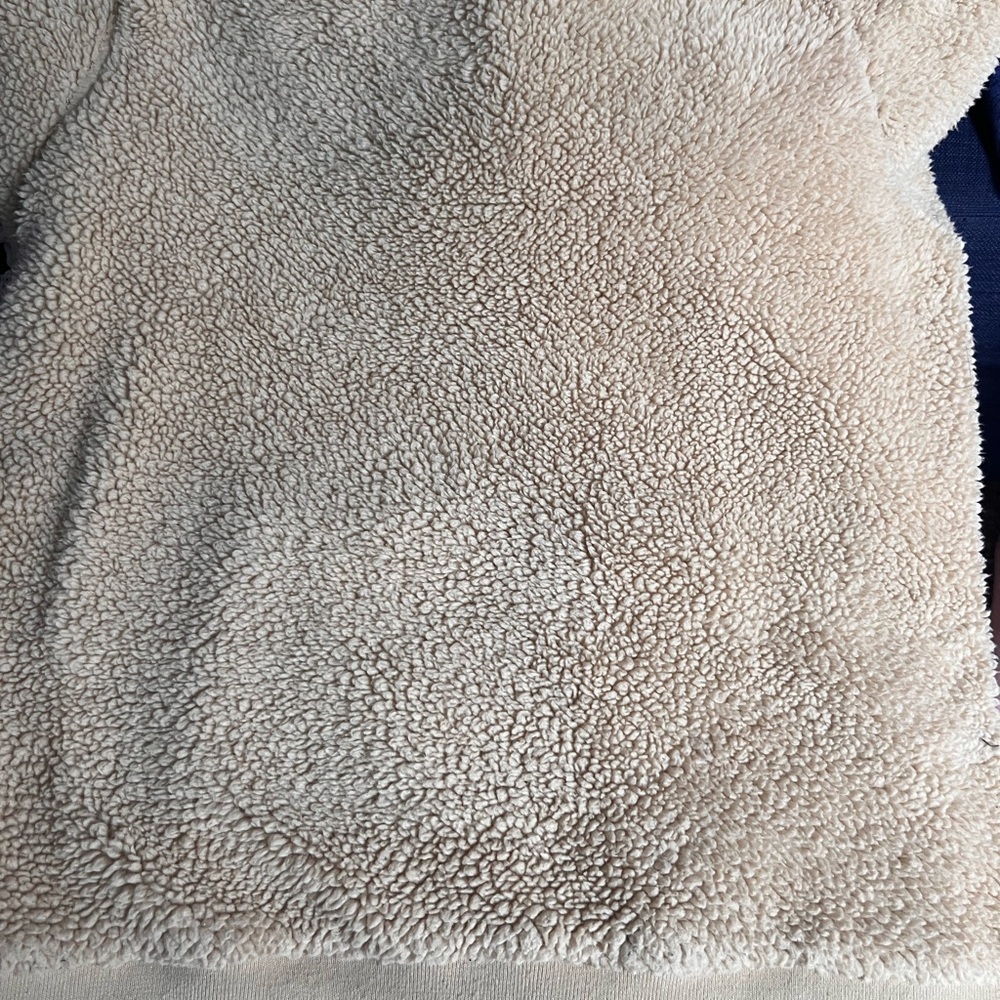 Boxlunch animal crossing fleece - Picture 3 of 5